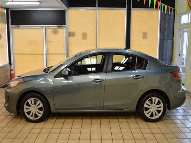 2013 Mazda Mazda3 i SV 4dr Sedan 5A